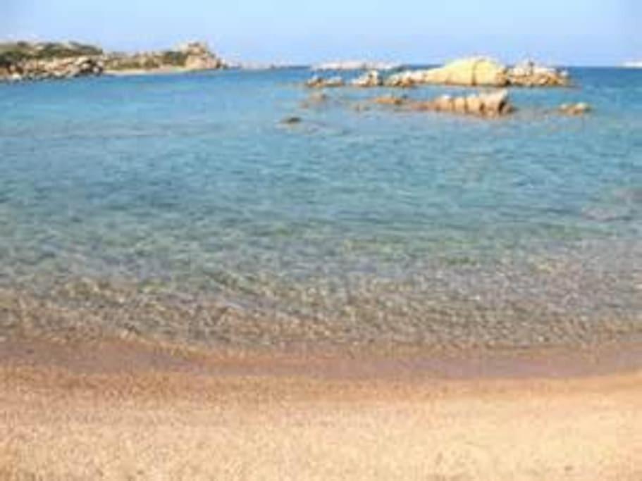 Appartamento Con Piscina E Aria Condizionata Ла-Маддалена Экстерьер фото