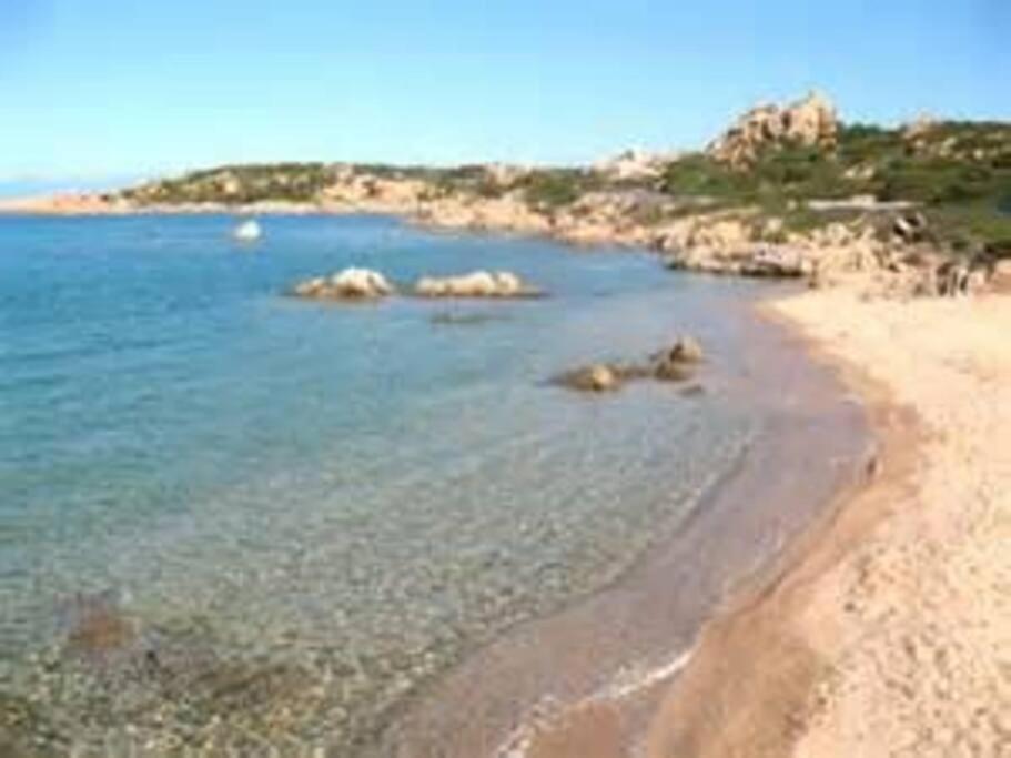 Appartamento Con Piscina E Aria Condizionata Ла-Маддалена Экстерьер фото